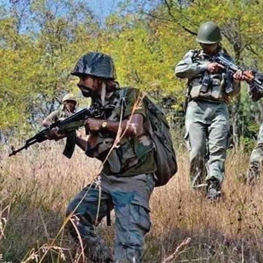 মাথার দাম ছিল এক কোটি! ছত্তীসগঢ়ে নিরাপত্তাবাহিনীর গুলিতে হত মাওবাদী নেতা মনোজ-সহ ১০
