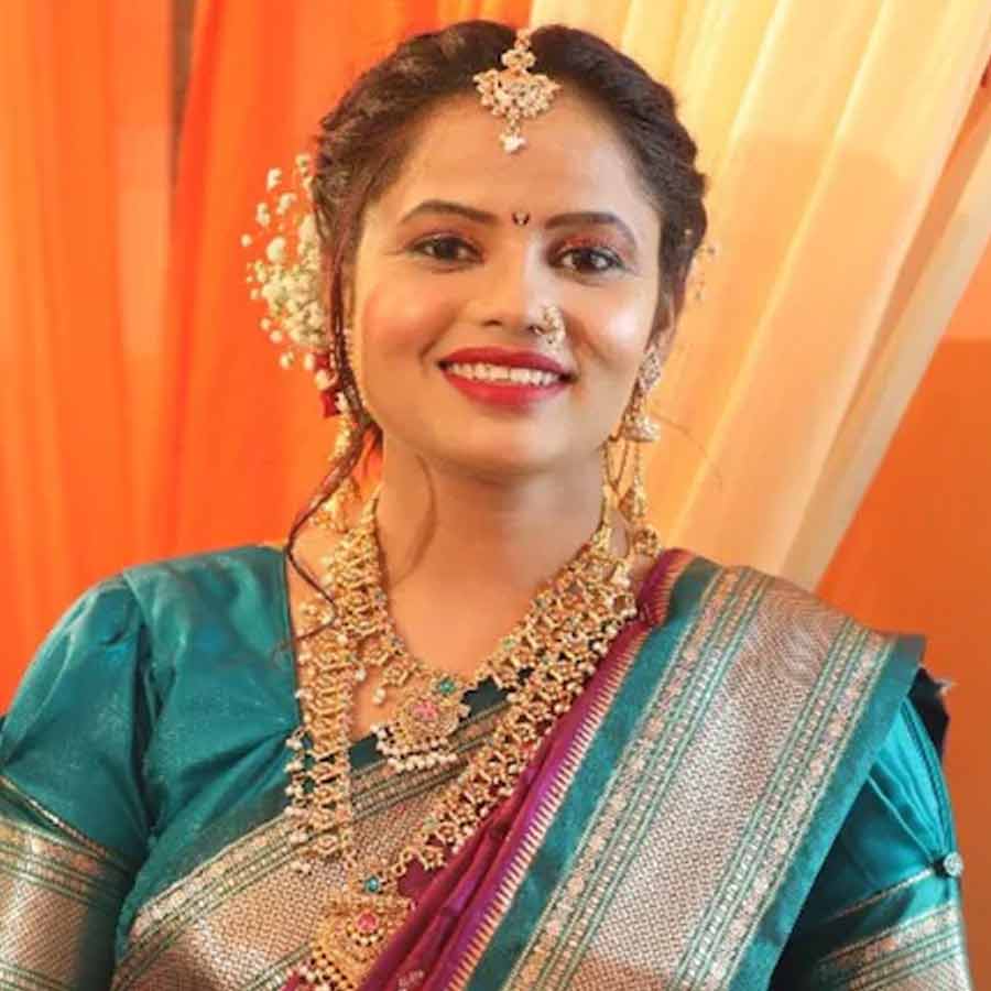 পণের জন্য জোরাজুরি, মারধরের অভিযোগ শ্বশুরবাড়ির বিরুদ্ধে! বিয়ের চার মাসের মধ্যেই আত্মঘাতী যুবতী