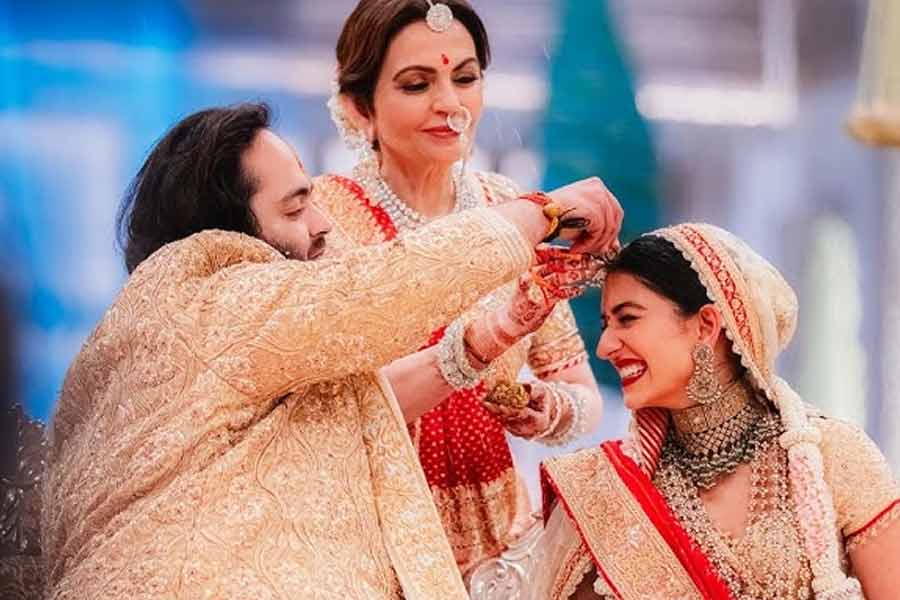 সংস্কৃতি, ঐতিহ্য এবং উদ্‌যাপনের মহাযজ্ঞ! বিশ্ব মানচিত্রে ভারতকে আলাদা জায়গা করে দেয় অনন্ত-রাধিকার বিয়ে