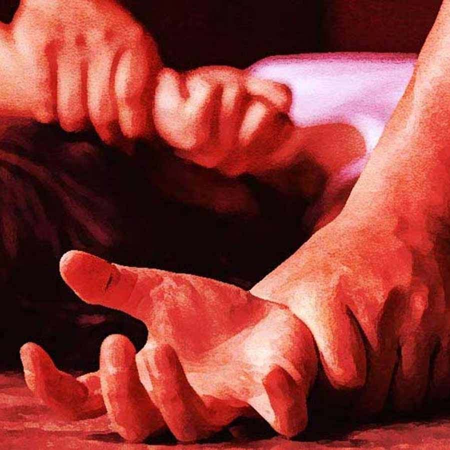 কিডনি কাজ করছে না, ওড়িশার কলেজে গায়ে আগুন দেওয়া নির্যাতিতার ডায়লিসিস চলছে